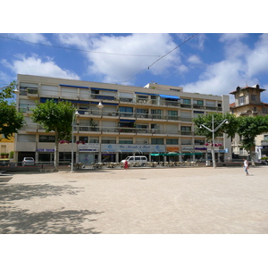 Photo France Vence Place du Grand Jardin 2007-07 29