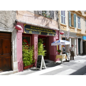 Photo France Vence Avenue H. Isnard 2007-07 28