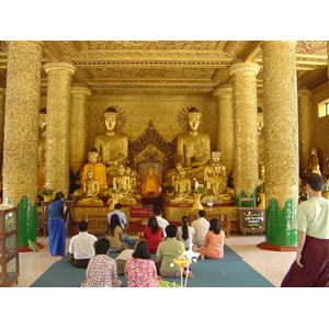 Photo Birmanie (Myanmar) Rangoun Pagode Shwedagon 2005-01 34