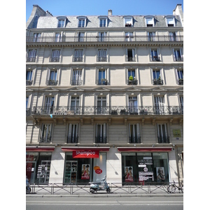 Photo France Paris Rue La Fayette 2007-08 85