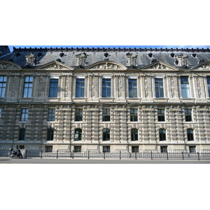 Photo France Paris Le Louvre Facade sur Seine du Louvre 2007-07 60