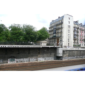 Photo France Paris Rue de Rome 2007-06 27