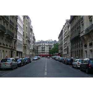 Photo France Paris Rue Ampère 2007-06 13