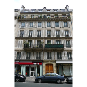 Photo France Paris Rue de Rome 2007-06 106