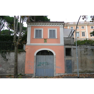 Photo Italie Rome rue du Trente Avril 2007-11 3