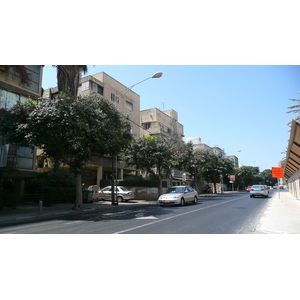 Photo Israel Tel Aviv Rue Tarsat 2007-06 6