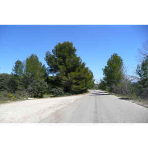 Photo France Provence route de Beaucaire au Pont du gard 2008-04 20