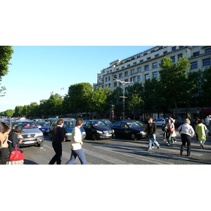 Photo France Paris Avenue des Champs Elysees 2007-04 93