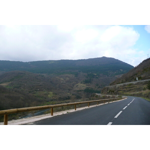 Photo France Les Cévennes route de Cocures à Florac 2008-04 14