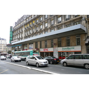 Photo France Paris Rue de Rome 2007-06 123