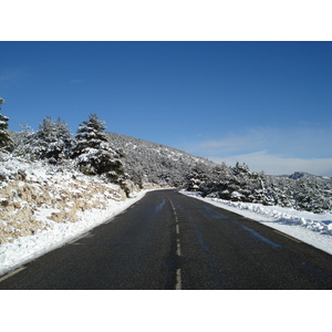 Photo France Route de Coursegoule à Gréolières les neiges 2007-01 65