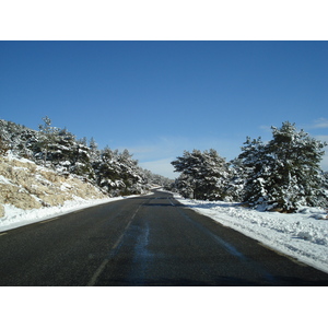 Photo France Route de Coursegoule à Gréolières les neiges 2007-01 54