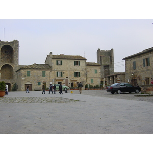 Photo Italie Monteriggioni 2004-03 0