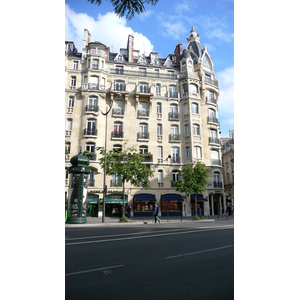 Photo France Paris 17eme Arrondissement Rue Jouffroy d'Abbans 2007-06 5