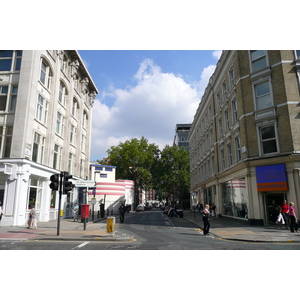 Photo Royaume-Uni Londres Tottenham Court Road 2007-09 31