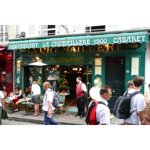 Photo France Paris Place du Tertre 2007-06 27