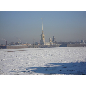 Photo Russie Saint-Pétersbourg La Neva 2006-03 65