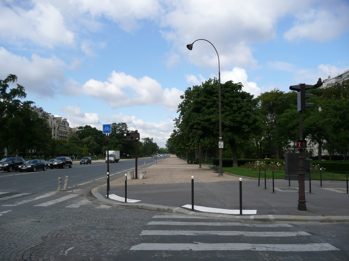 Photo France Paris Avenue Foch 2007-06 88
