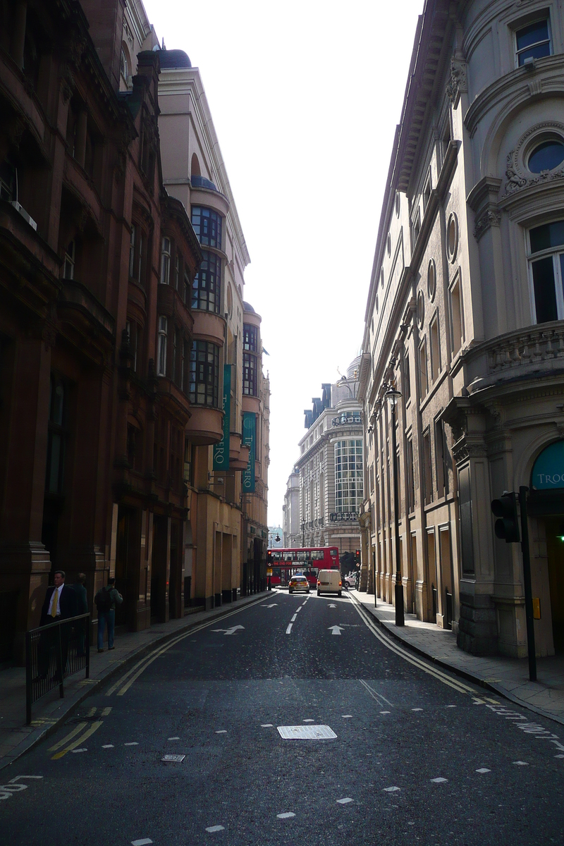 Photo Royaume-Uni Londres Avenue Shaftesbury 2007-09 71