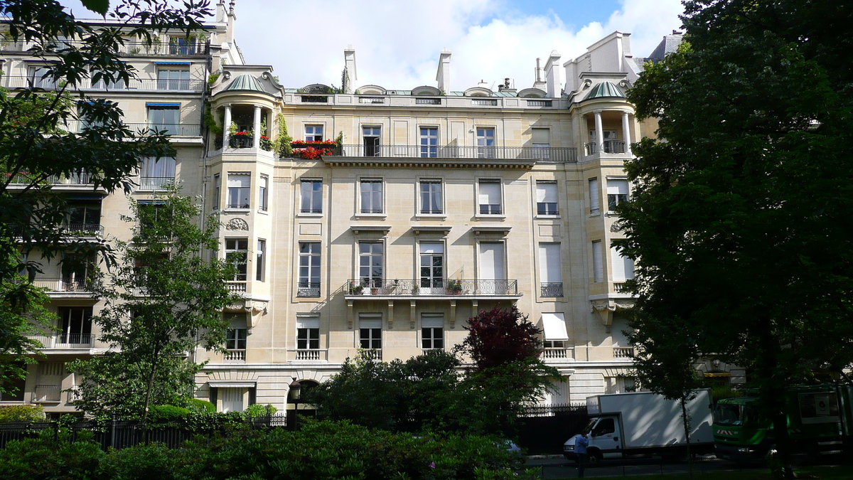 Photo France Paris Avenue Foch 2007-06 159