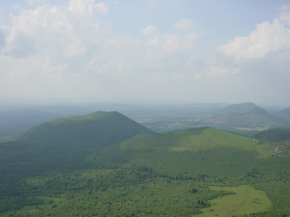 Photo France Puy de Dome 2003-05 22