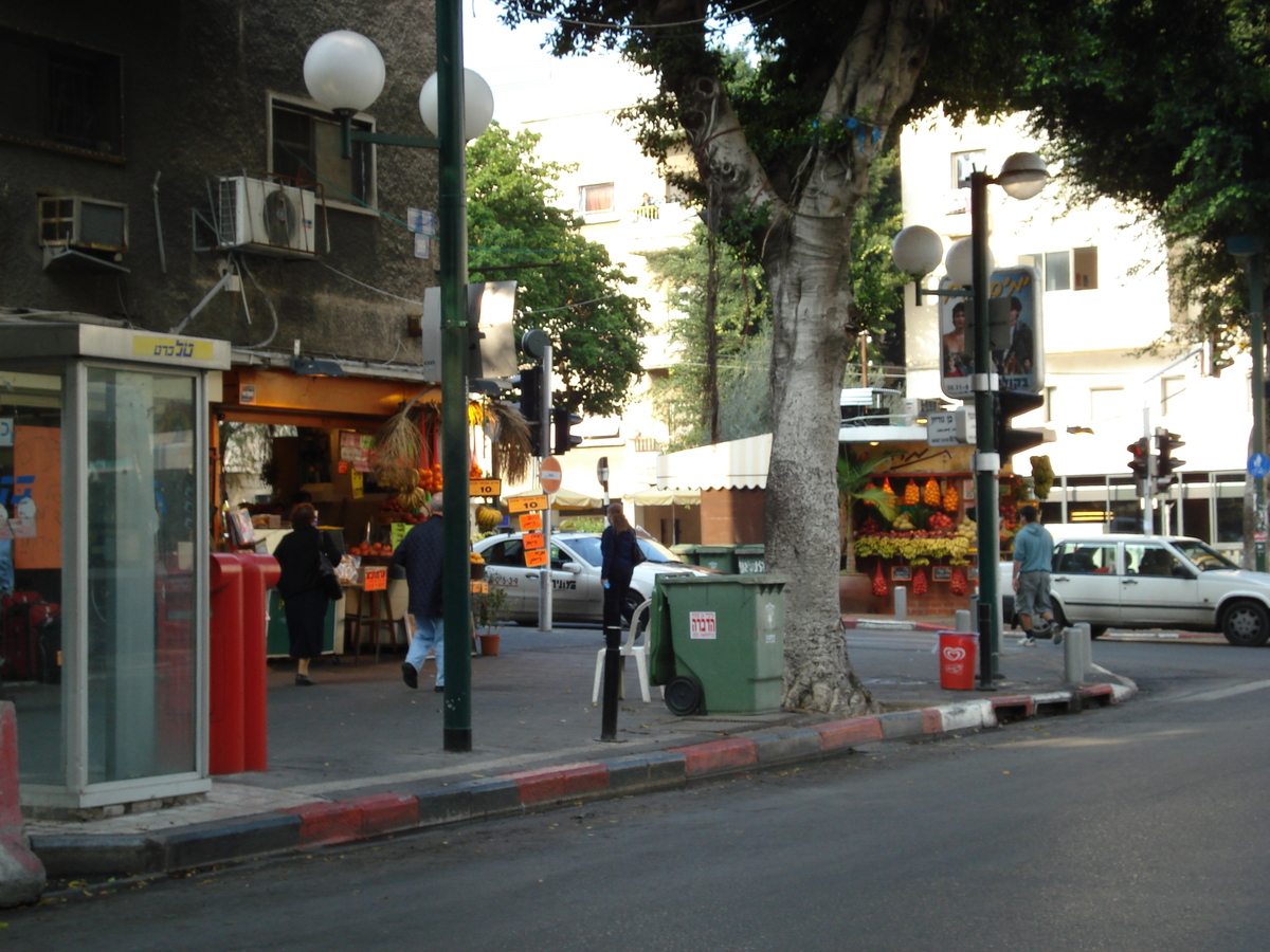 Photo Israel Tel Aviv 2006-12 59