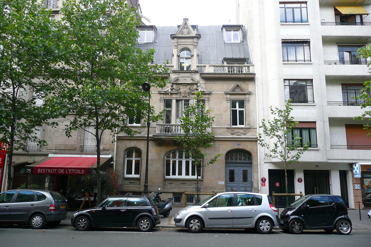 Photo France Paris Avenue Niel 2007-06 3