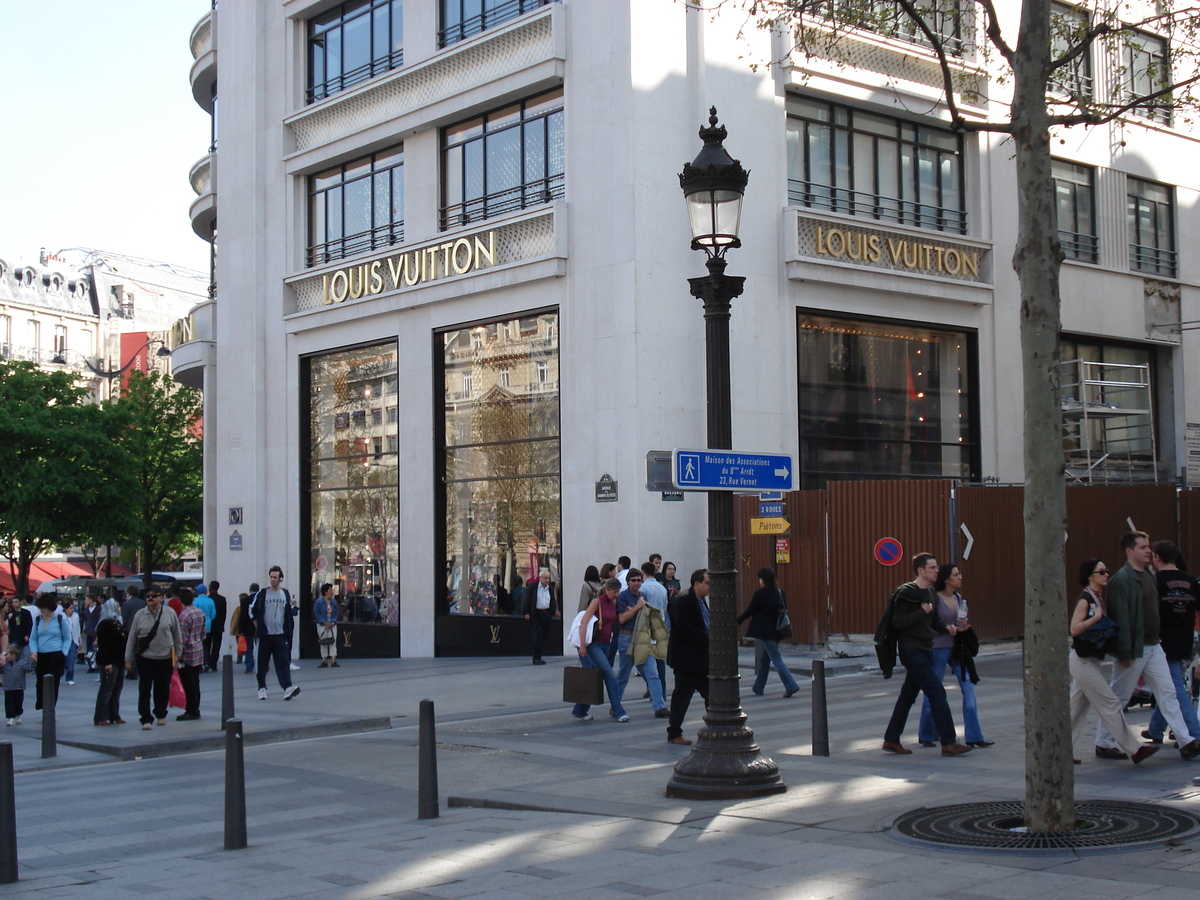 Photo France Paris Avenue des Champs Elysees 2006-04 31