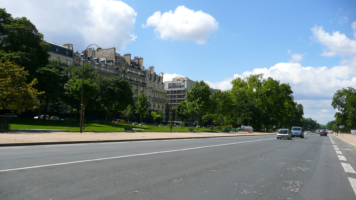 Photo France Paris Avenue Foch 2007-06 11