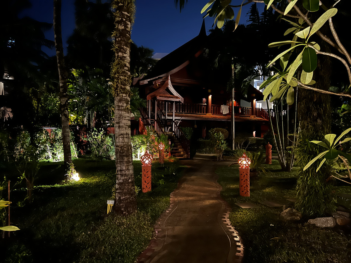 Photo Thaïlande Phuket Patong Hotel Royal Phawadee Village 2021-12 21
