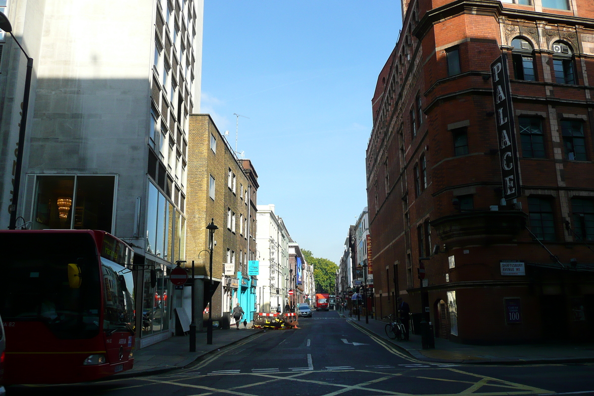 Photo Royaume-Uni Londres Avenue Shaftesbury 2007-09 78
