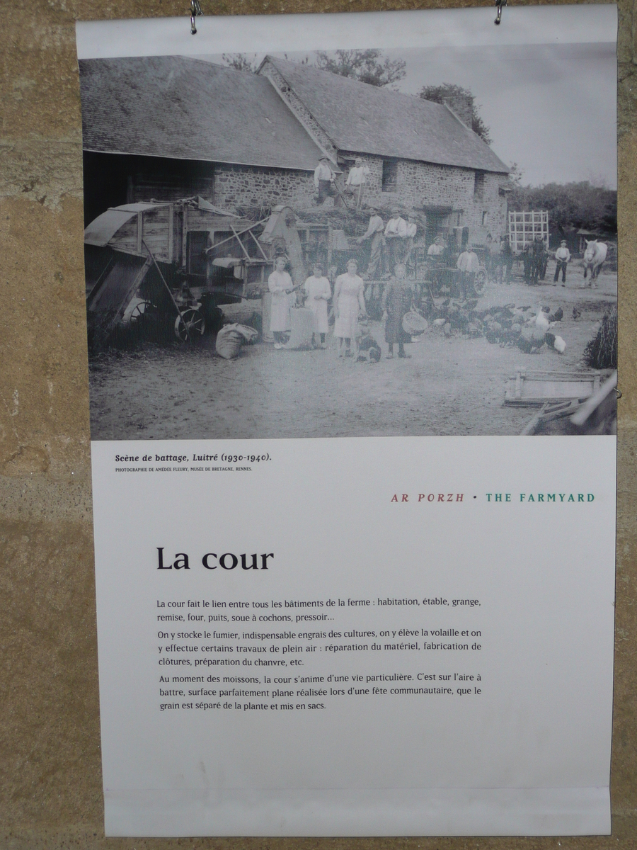 Photo France Pontivy Chateau des Rohan 2007-08 52