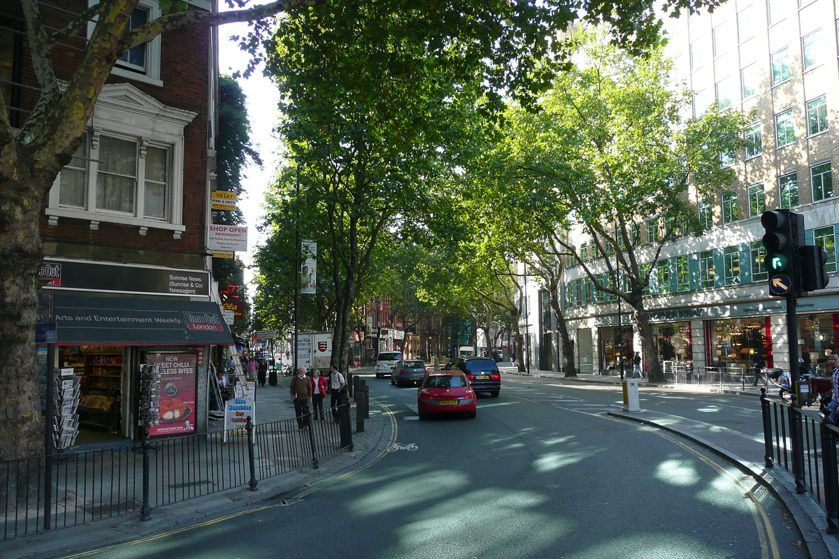 Photo Royaume-Uni Londres Avenue Shaftesbury 2007-09 15