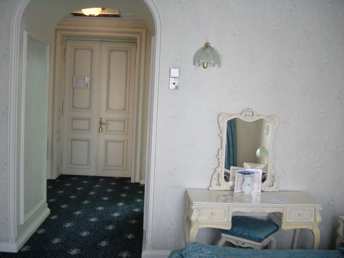 Photo Roumanie Bucharest Hotel Continental 2003-10 10