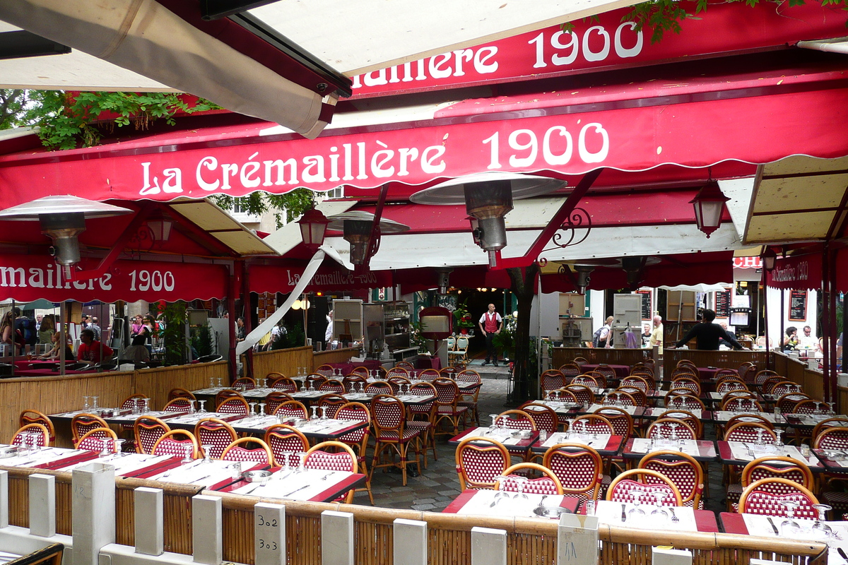 Photo France Paris Place du Tertre 2007-06 17