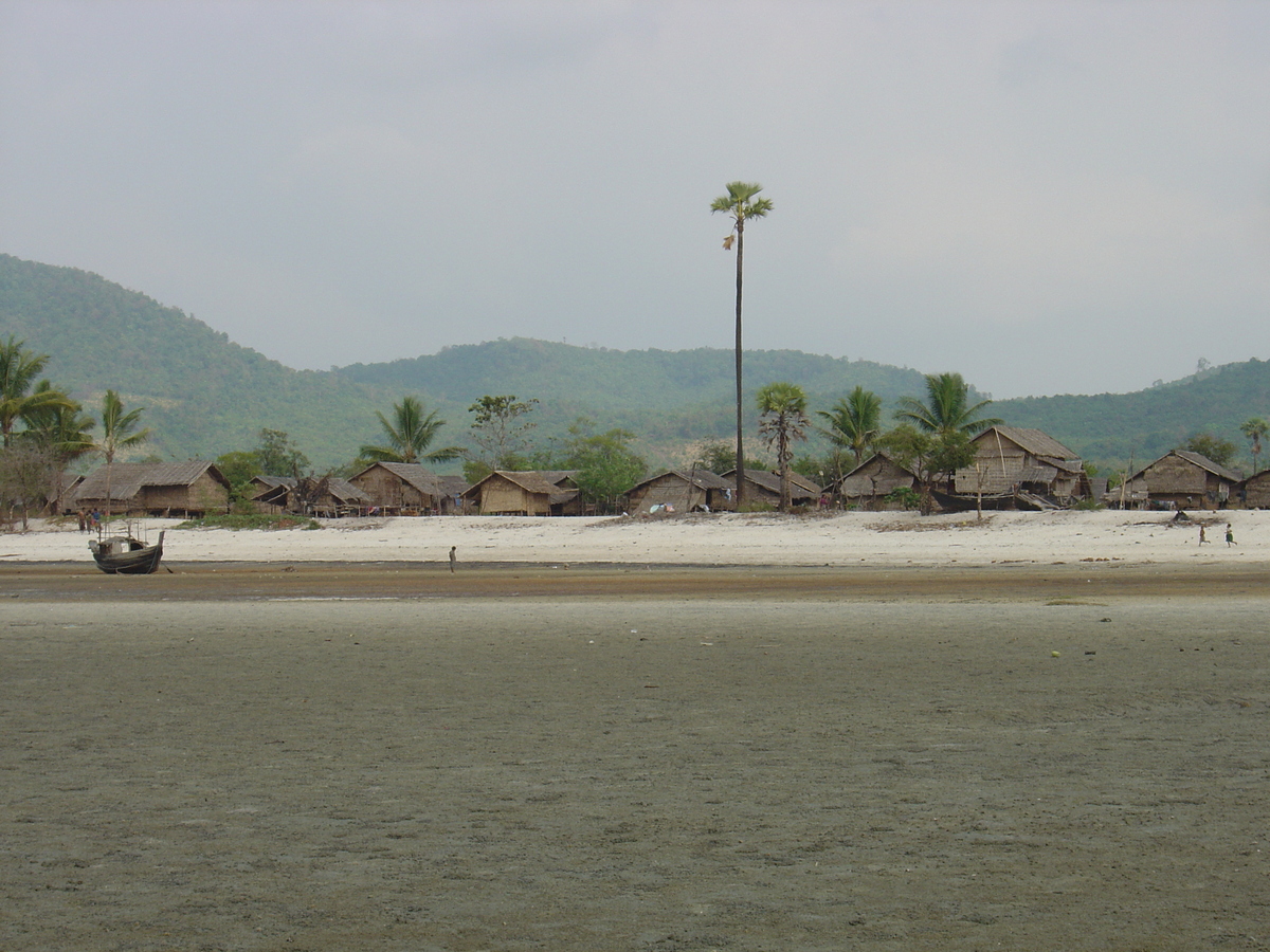 Photo Birmanie (Myanmar) Nord de Maungmagan 2005-01 46