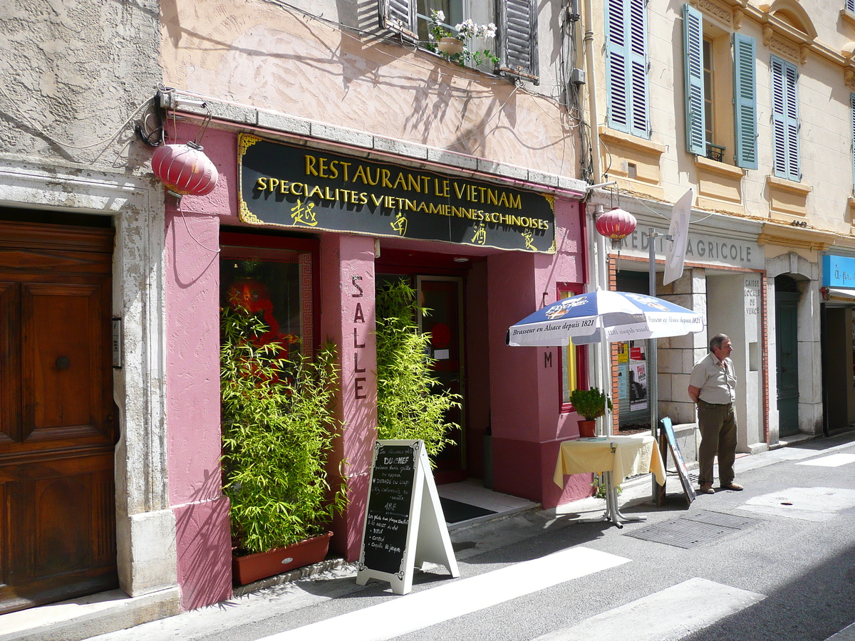 Photo France Vence Avenue H. Isnard 2007-07 28