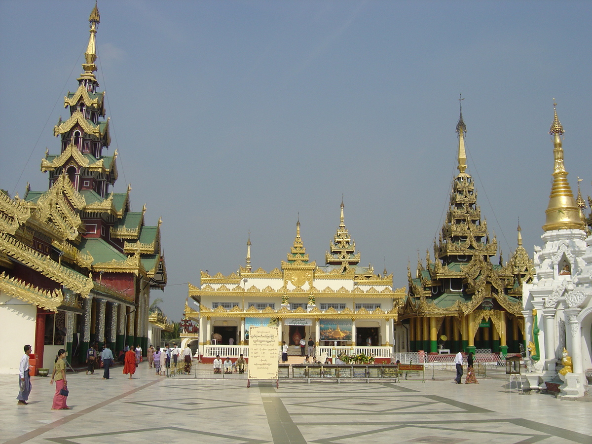 Photo Birmanie (Myanmar) Rangoun Pagode Shwedagon 2005-01 11