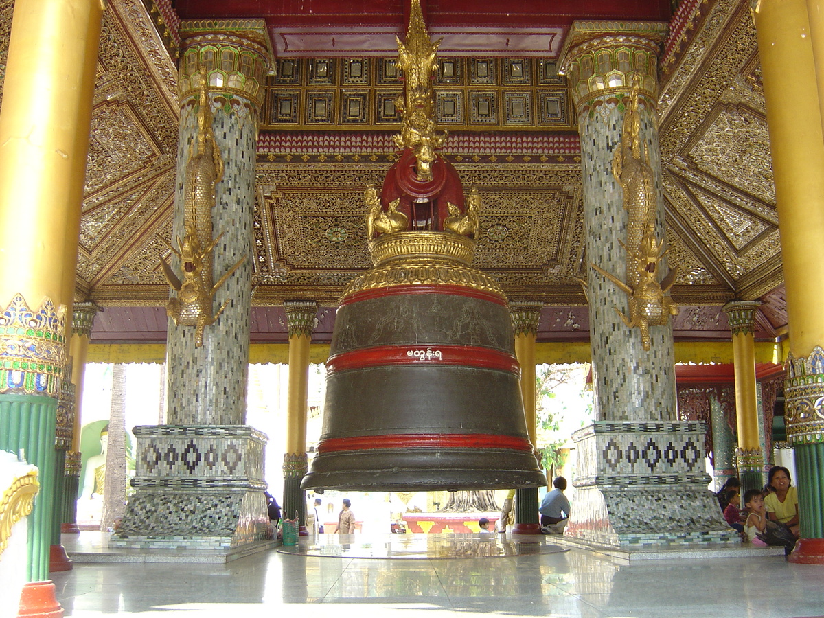 Photo Birmanie (Myanmar) Rangoun Pagode Shwedagon 2005-01 13