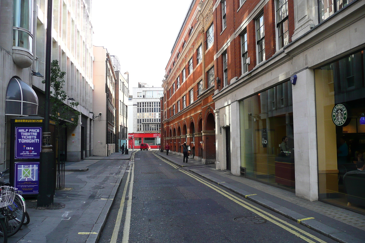Photo Royaume-Uni Londres Rue Wardour 2007-09 42