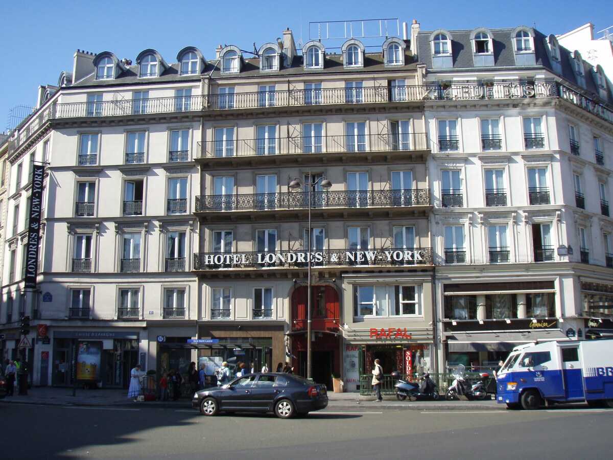 Photo France Paris Gare Saint-Lazare 2007-07 35