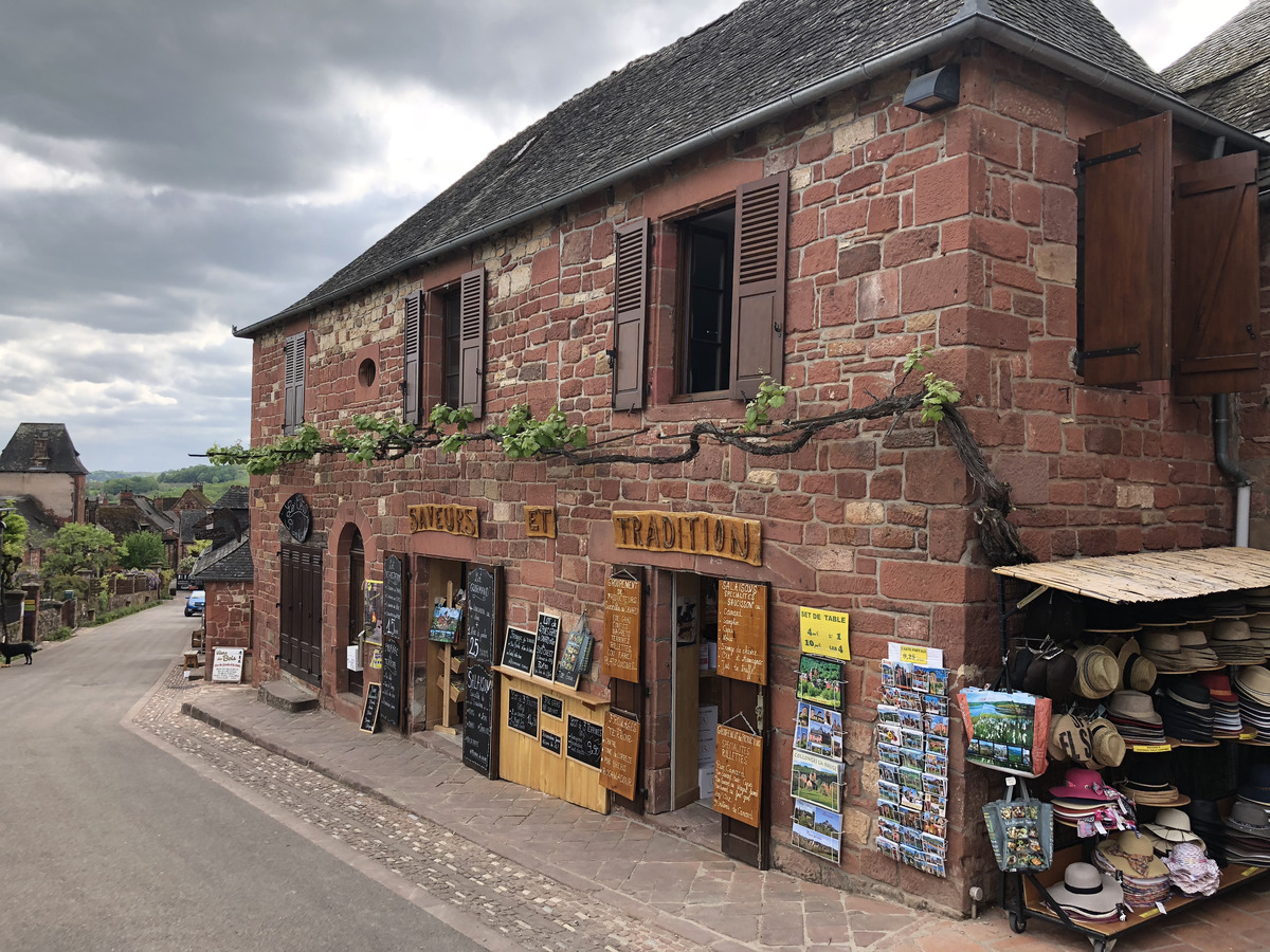 Photo France Collonges la Rouge 2018-04 93