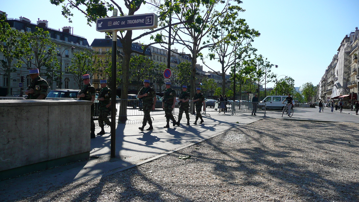 Photo France Paris Place de l'Etoile 2007-05 137