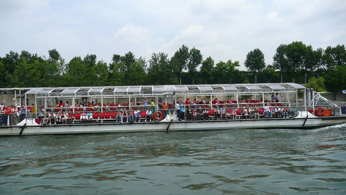 Photo France Paris La Seine en Batobus 2007-06 28