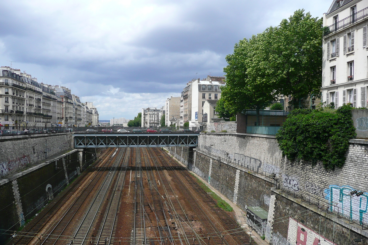 Photo France Paris Rue de Rome 2007-06 36