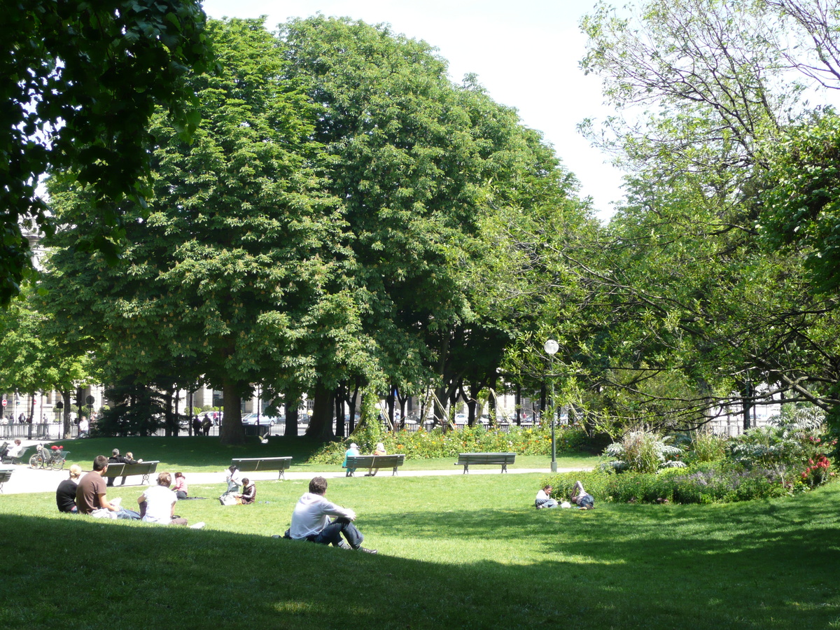 Photo France Paris Avenue des Champs Elysees 2007-05 7