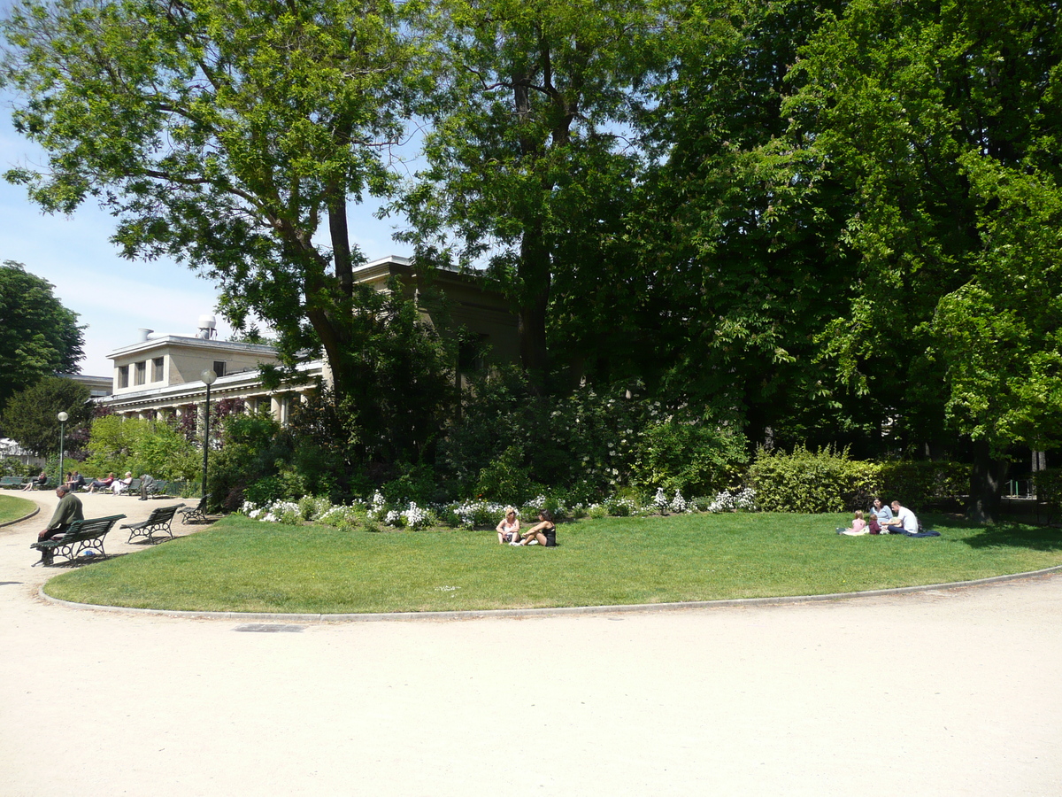Photo France Paris Avenue des Champs Elysees 2007-05 12