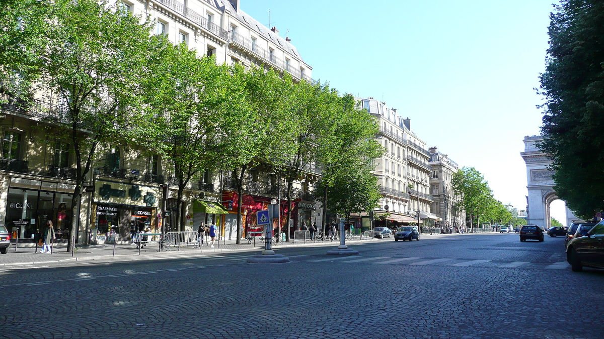Photo France Paris 17eme Arrondissement Avenue de Wagram 2007-05 4