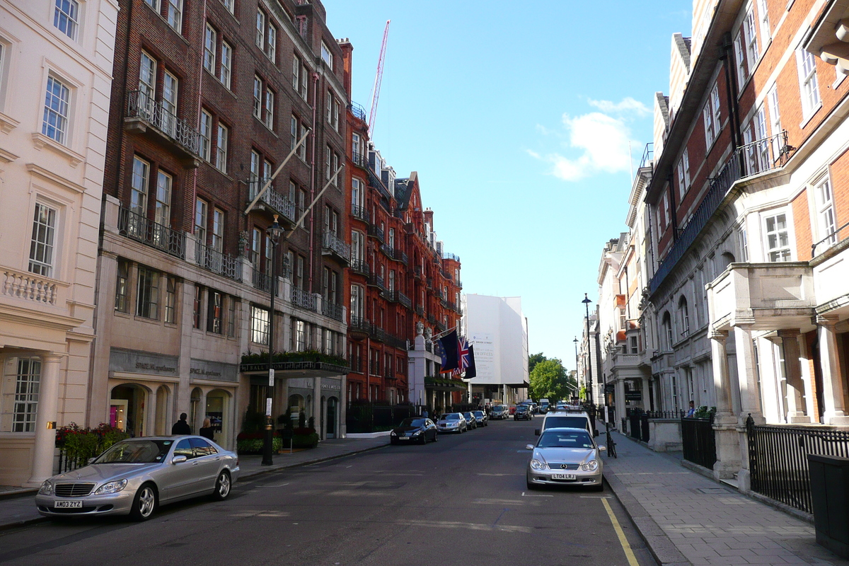 Photo Royaume-Uni Londres South Molton Lane 2007-09 3