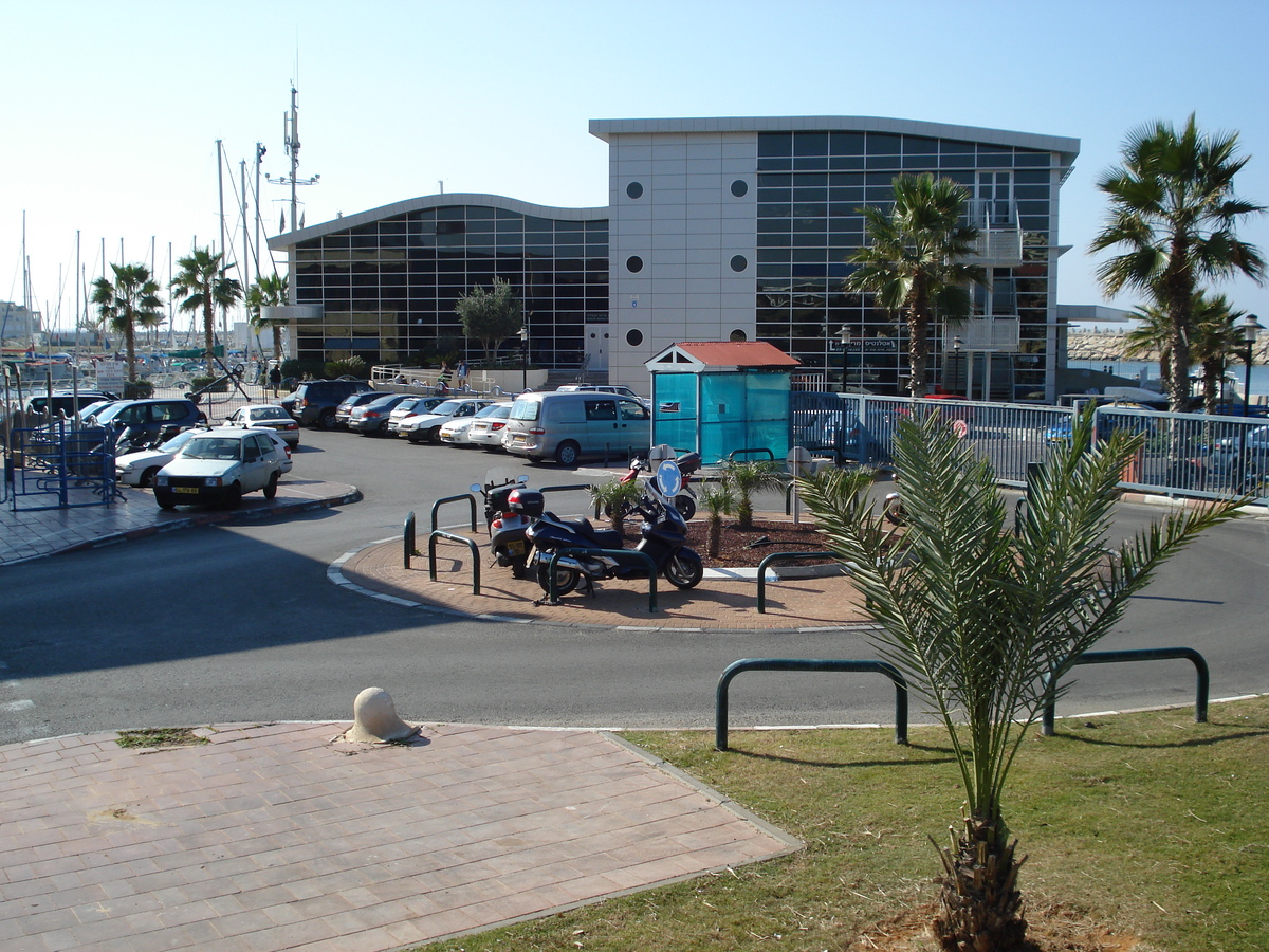 Photo Israel Herzliya 2006-12 28
